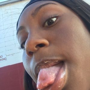 Meet your Posher, Jamira